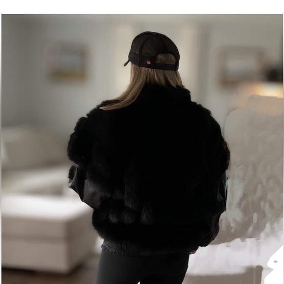 VINTAGE FINLAND FOX FUR BLACK WITH DETACHABLE LEATHER SLEEVES BOMBER VEST - Picture 3 of 15